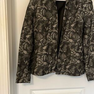 Subtly elegant KASPER ladies jackets